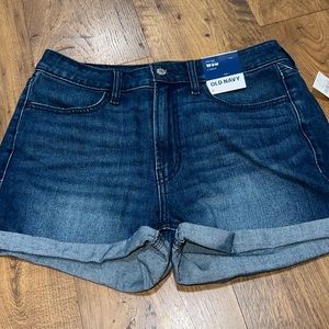 NWT Old Navy High Rise Wow 3” inseam